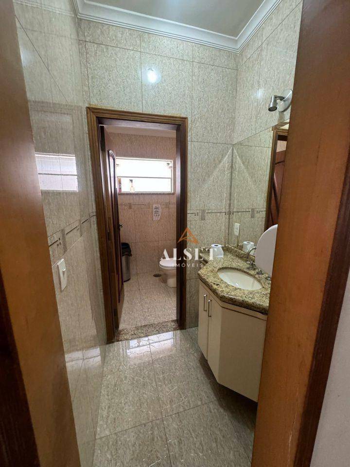 Sobrado à venda com 4 quartos, 300m² - Foto 23