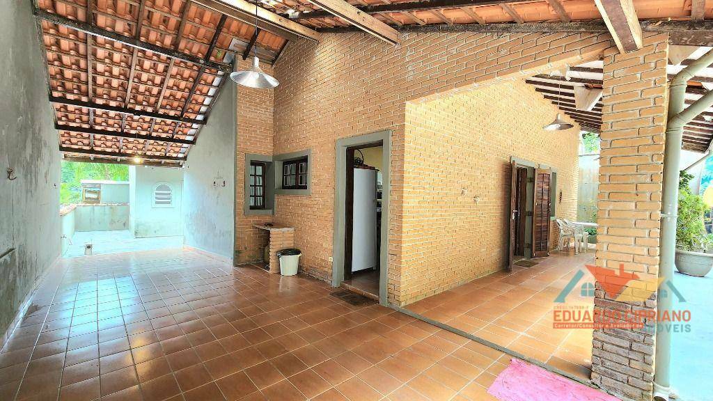 Casa de Condomínio à venda com 3 quartos, 186m² - Foto 18