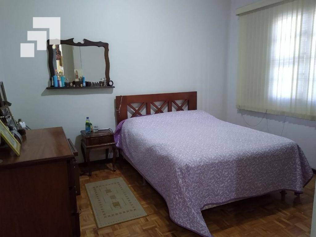 Casa de Condomínio para alugar com 3 quartos, 198m² - Foto 11