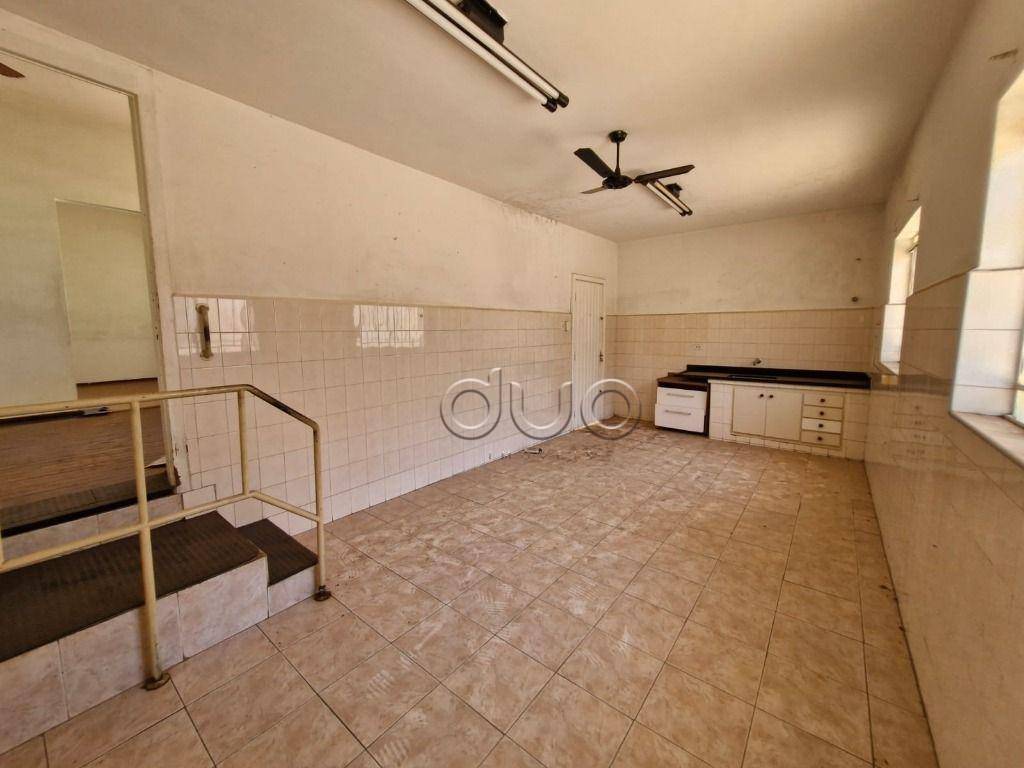 Casa à venda com 5 quartos, 205m² - Foto 14