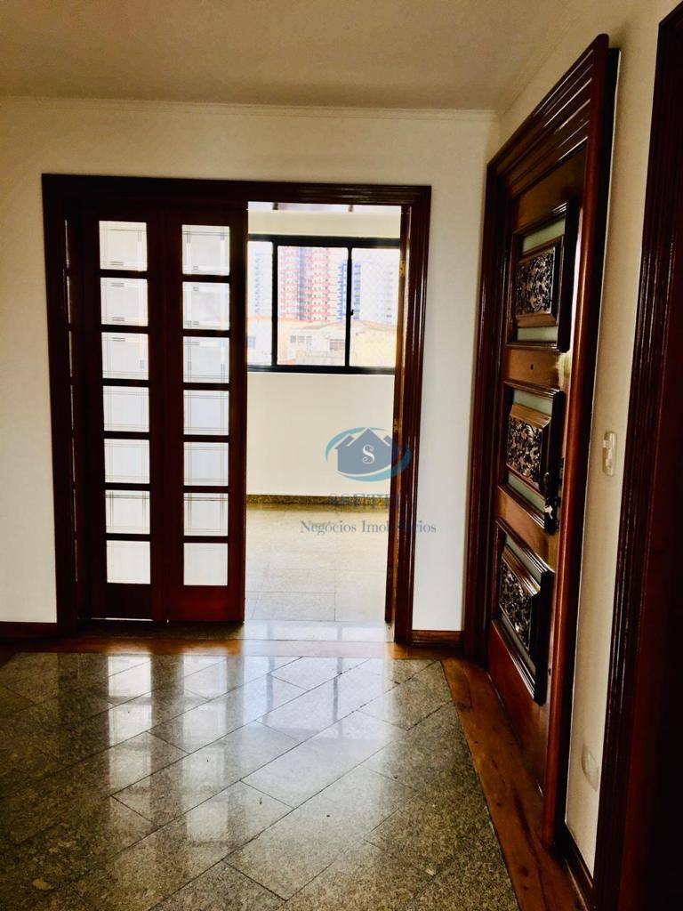 Apartamento à venda com 4 quartos, 220m² - Foto 13