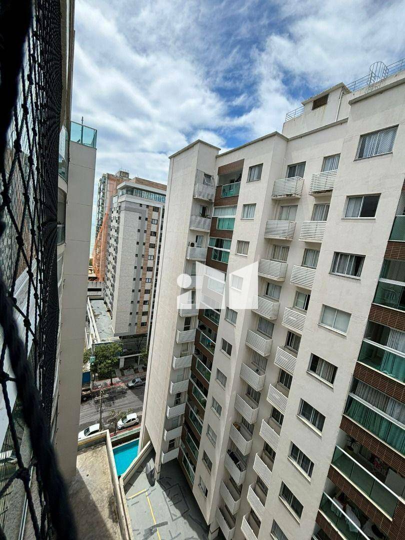 Apartamento à venda com 2 quartos, 65m² - Foto 11