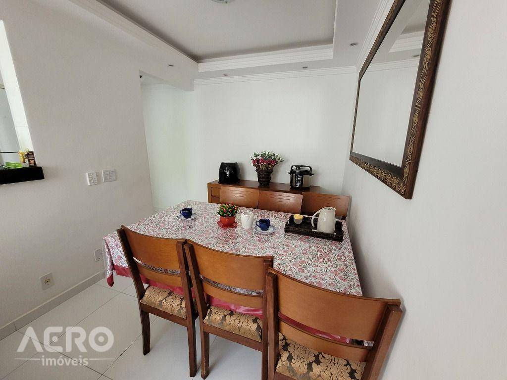 Apartamento à venda com 2 quartos, 56m² - Foto 13