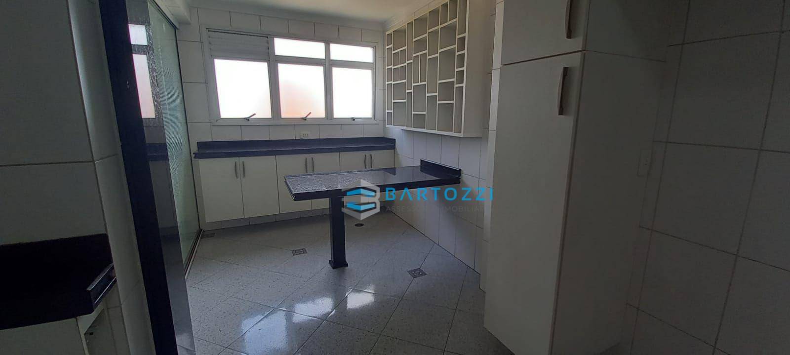 Apartamento à venda com 3 quartos, 164m² - Foto 14