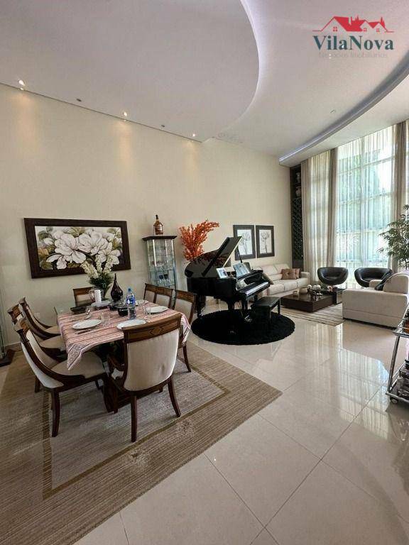 Casa de Condomínio à venda com 3 quartos, 218m² - Foto 2