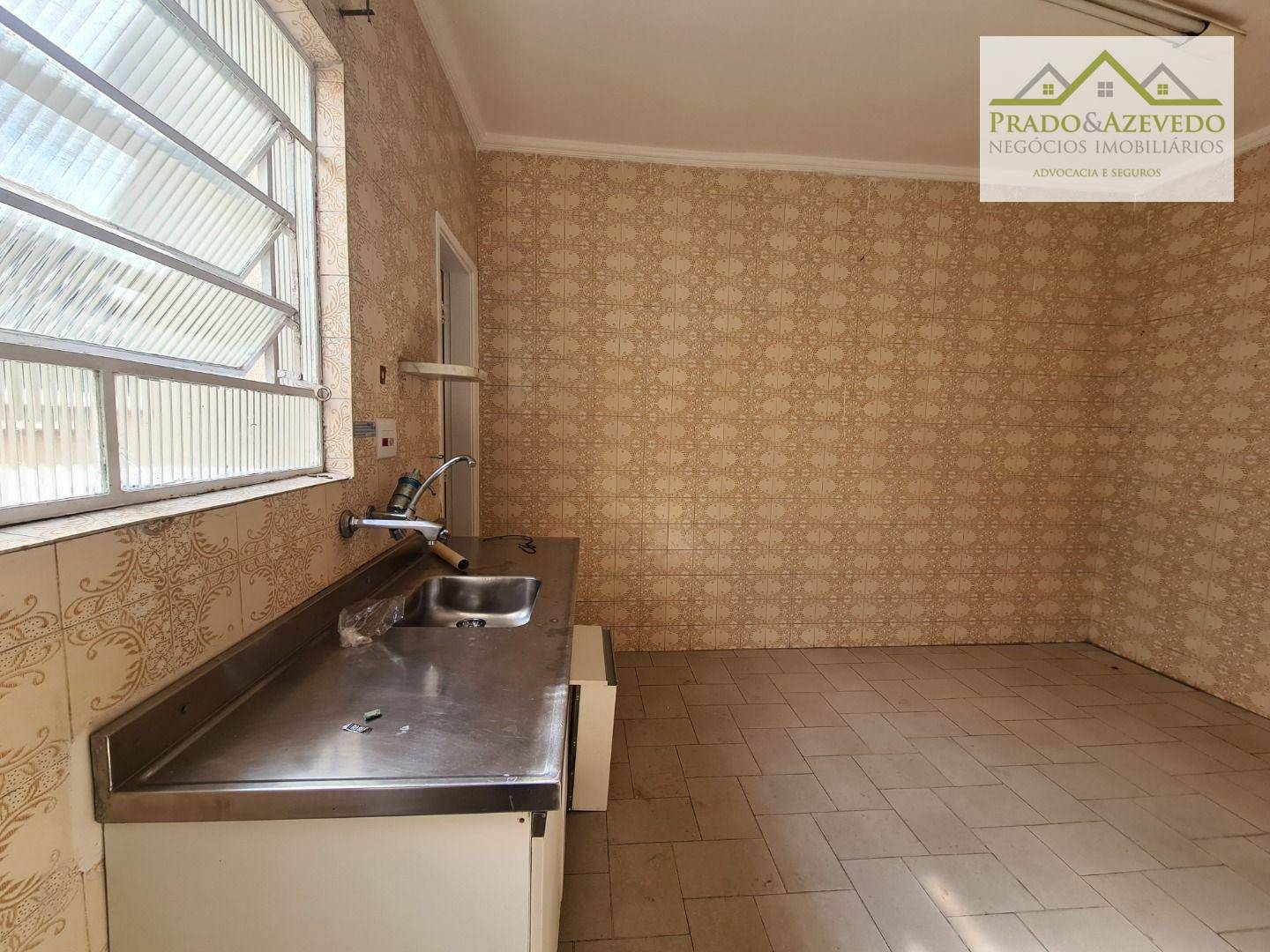 Casa para alugar com 2 quartos, 114m² - Foto 11