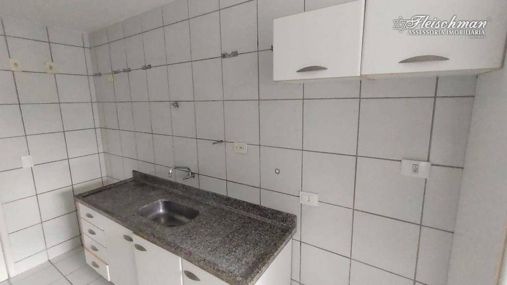 Apartamento para alugar com 2 quartos, 75m² - Foto 15