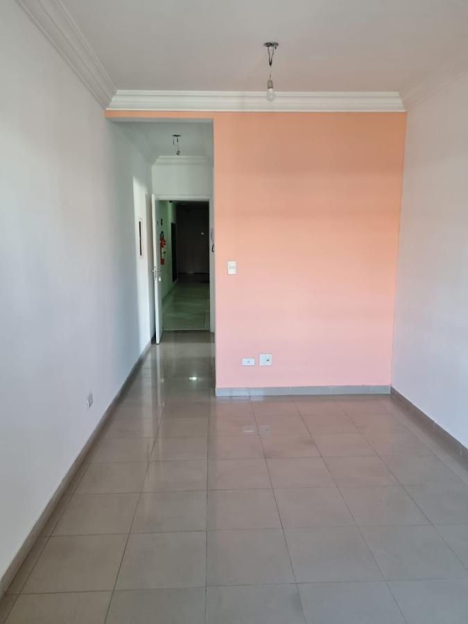 Apartamento para alugar com 3 quartos, 68m² - Foto 3