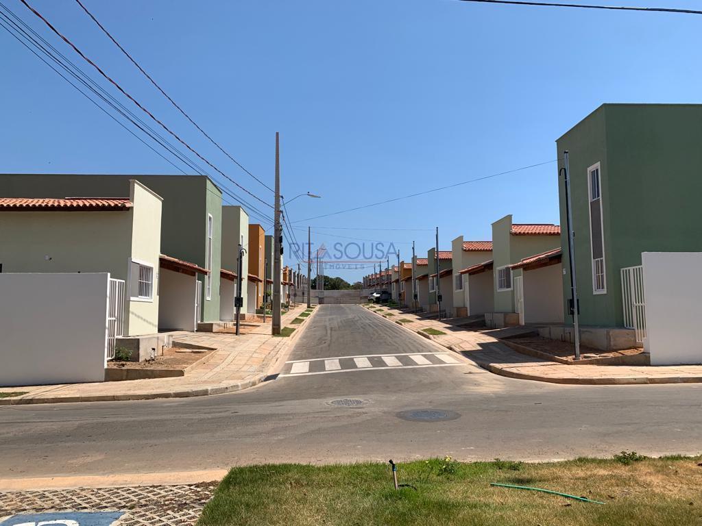 Casa à venda com 3 quartos, 77m² - Foto 13