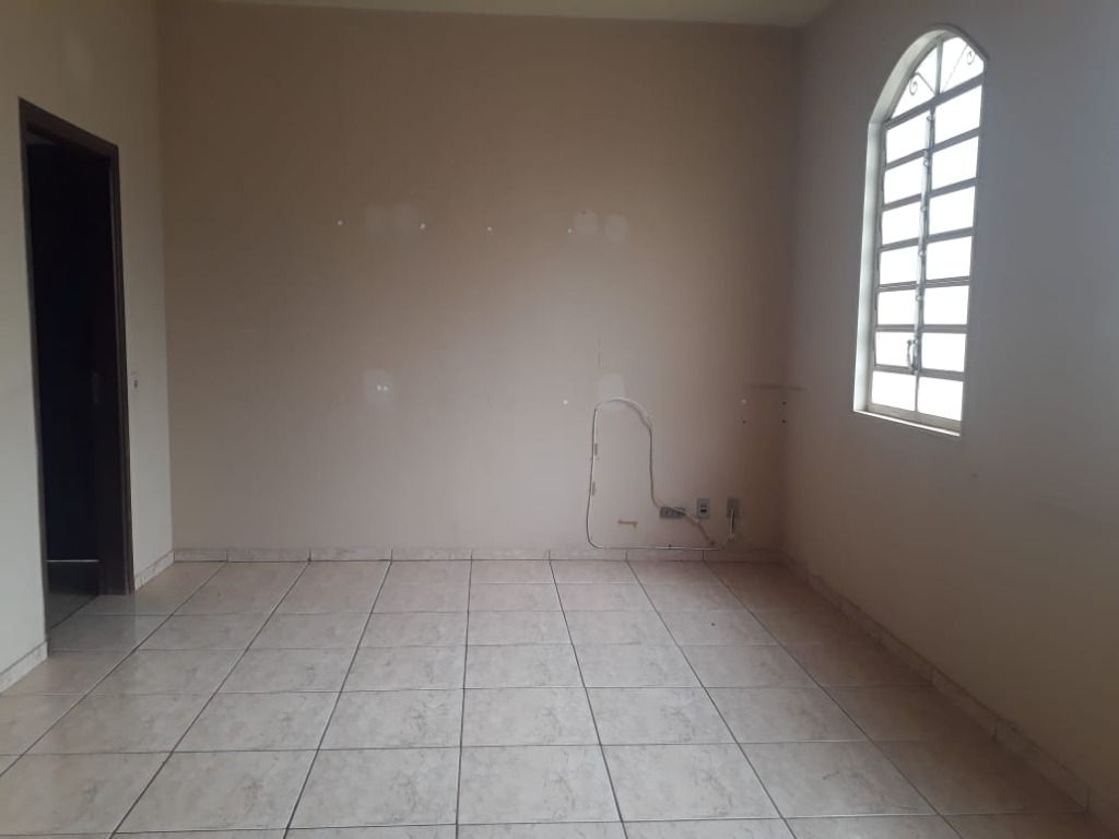 Casa para alugar com 3 quartos, 150m² - Foto 14