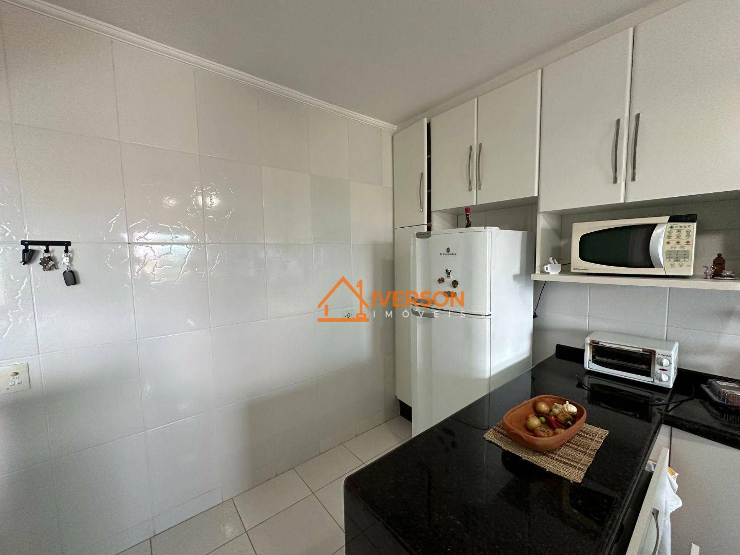 Apartamento para alugar com 2 quartos, 98m² - Foto 7