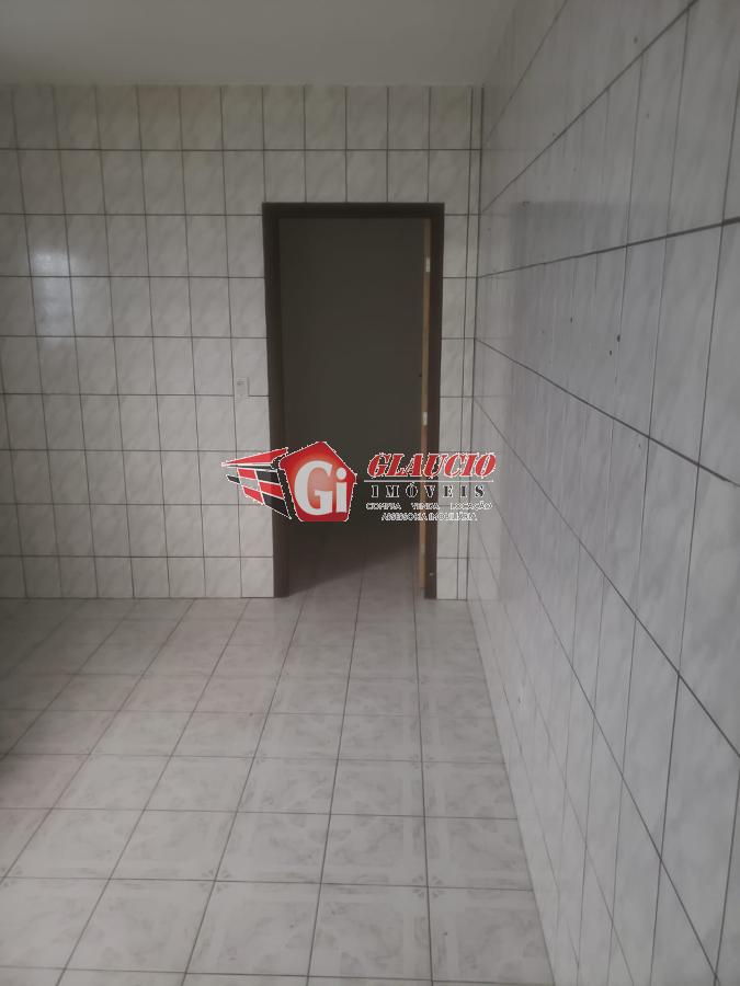 Casa à venda com 2 quartos, 125m² - Foto 14