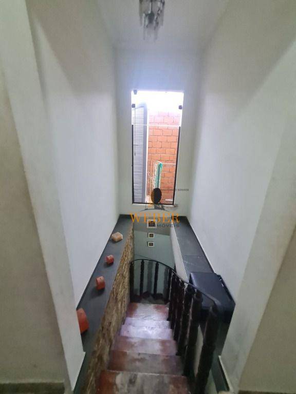 Sobrado à venda com 3 quartos, 390m² - Foto 2