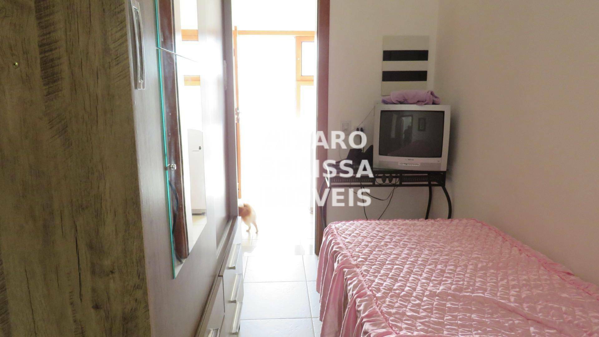 Casa de Condomínio à venda com 3 quartos, 350m² - Foto 28