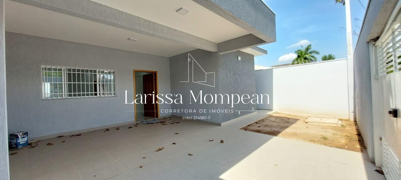 Casa à venda com 3 quartos, 250m² - Foto 2