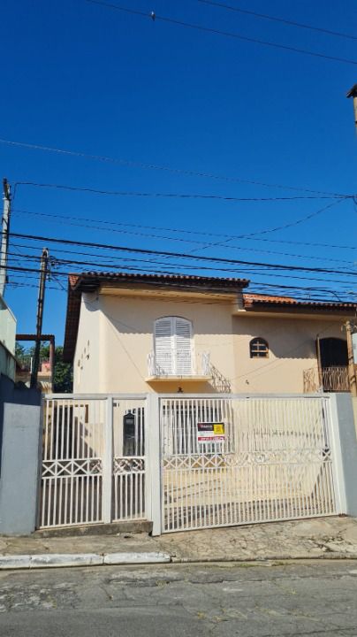 Sobrado à venda com 3 quartos, 158m² - Foto 1