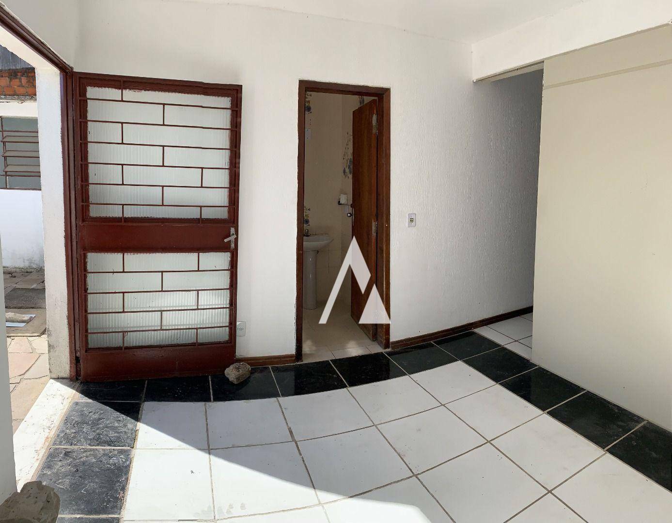 Casa à venda com 3 quartos, 206m² - Foto 9