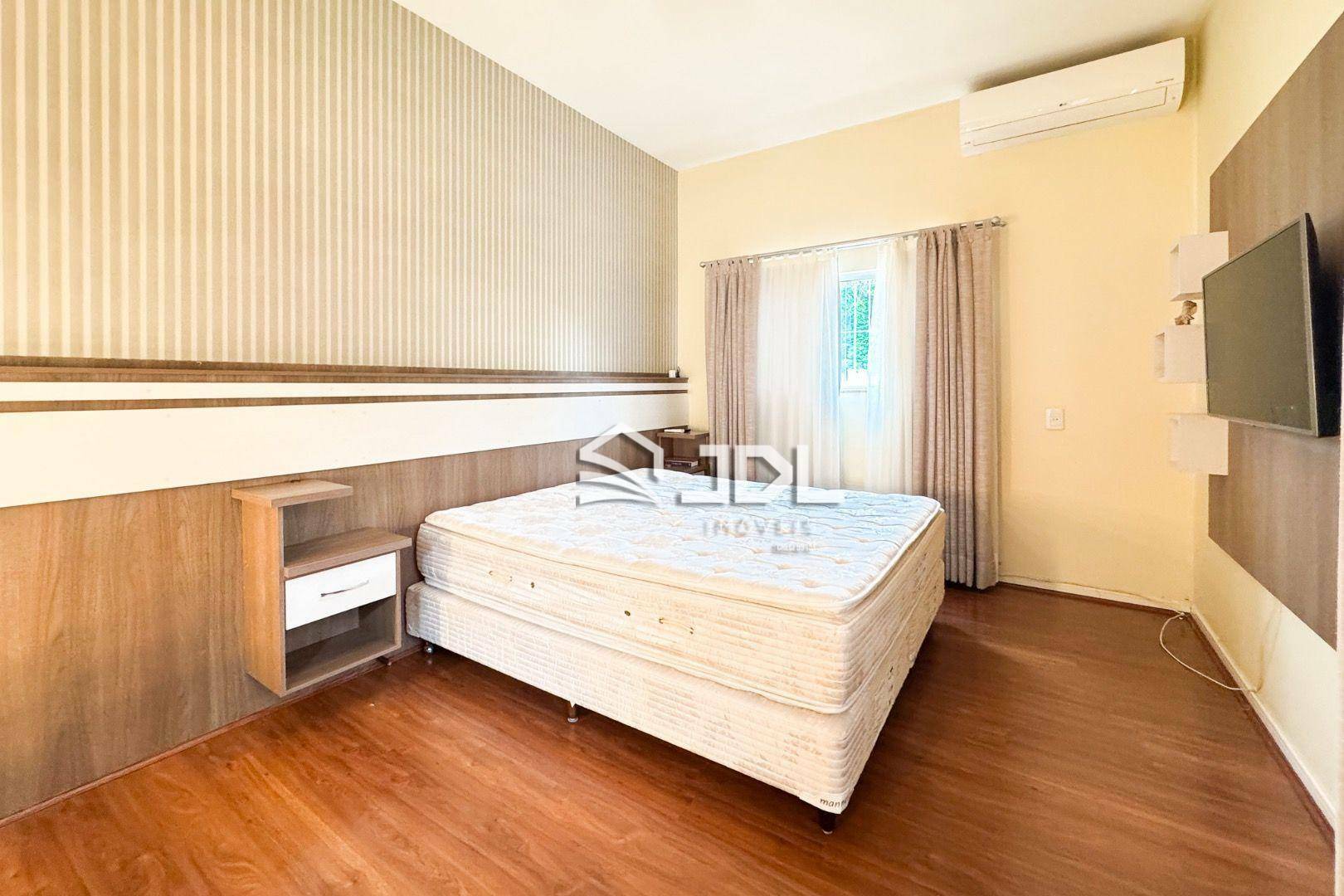 Casa à venda com 3 quartos, 500m² - Foto 35