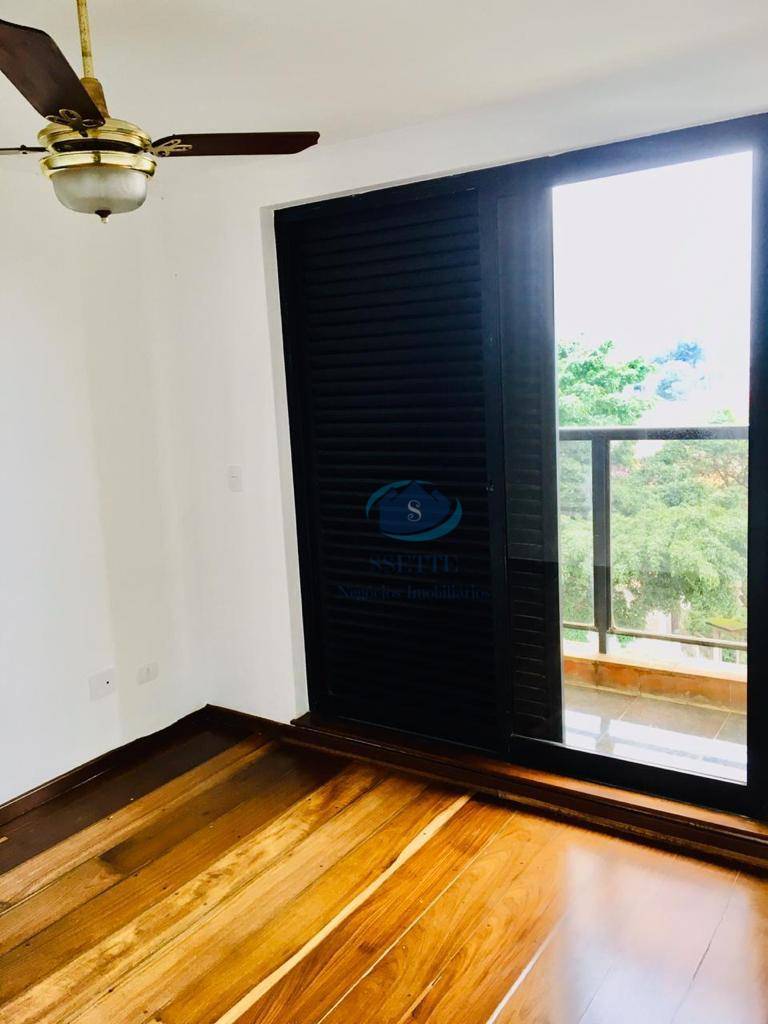 Apartamento à venda com 4 quartos, 220m² - Foto 5