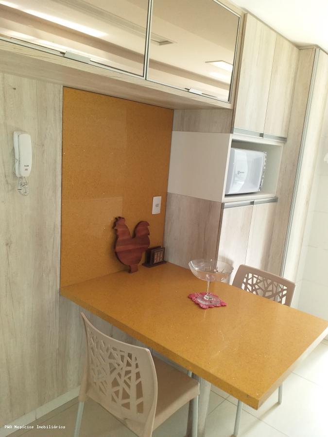 Apartamento para alugar com 3 quartos, 120m² - Foto 9