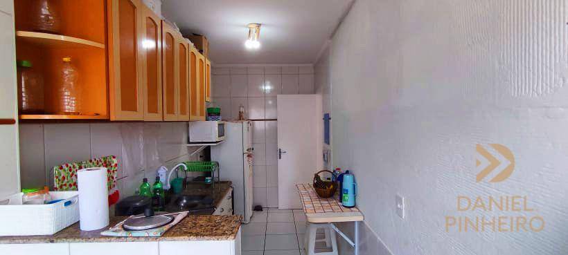 Apartamento à venda com 2 quartos, 68m² - Foto 13