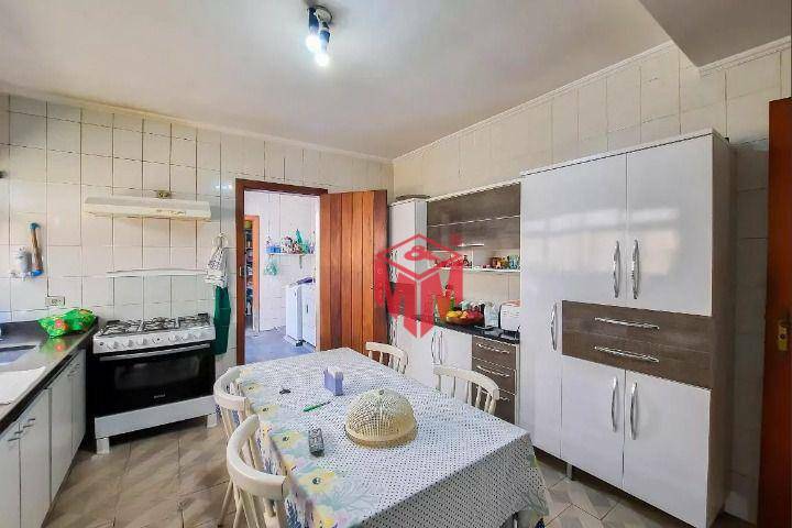 Sobrado à venda com 4 quartos, 313m² - Foto 8