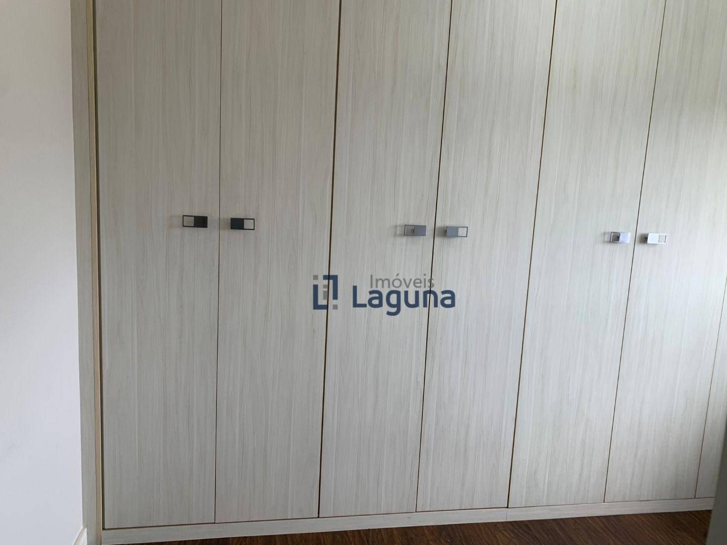 Apartamento para alugar com 3 quartos, 126m² - Foto 30