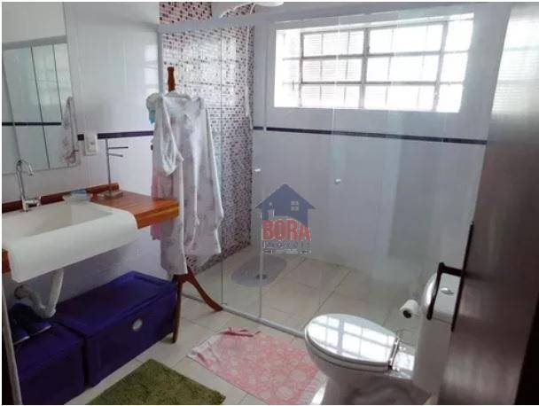 Casa à venda com 2 quartos, 300m² - Foto 14