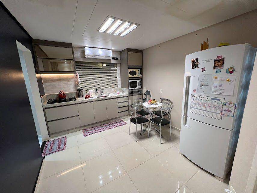 Sobrado à venda com 3 quartos, 159m² - Foto 9