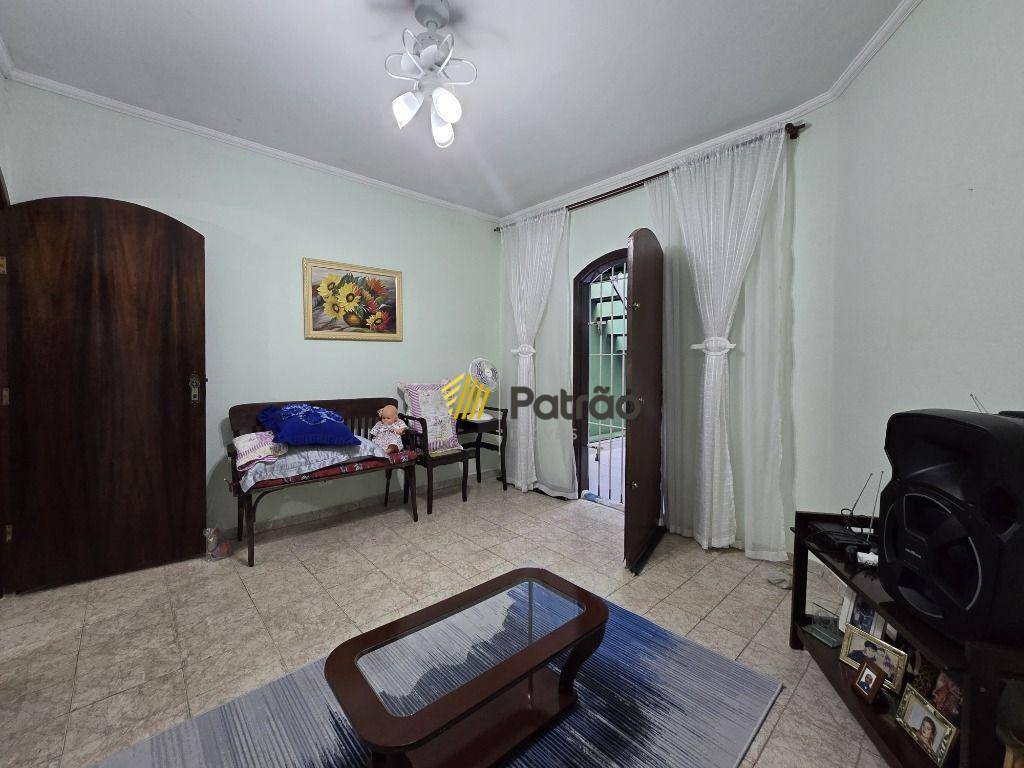 Sobrado, 3 quartos, 200 m² - Foto 3