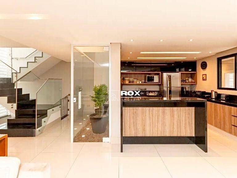 Casa de Condomínio à venda com 3 quartos, 285m² - Foto 4