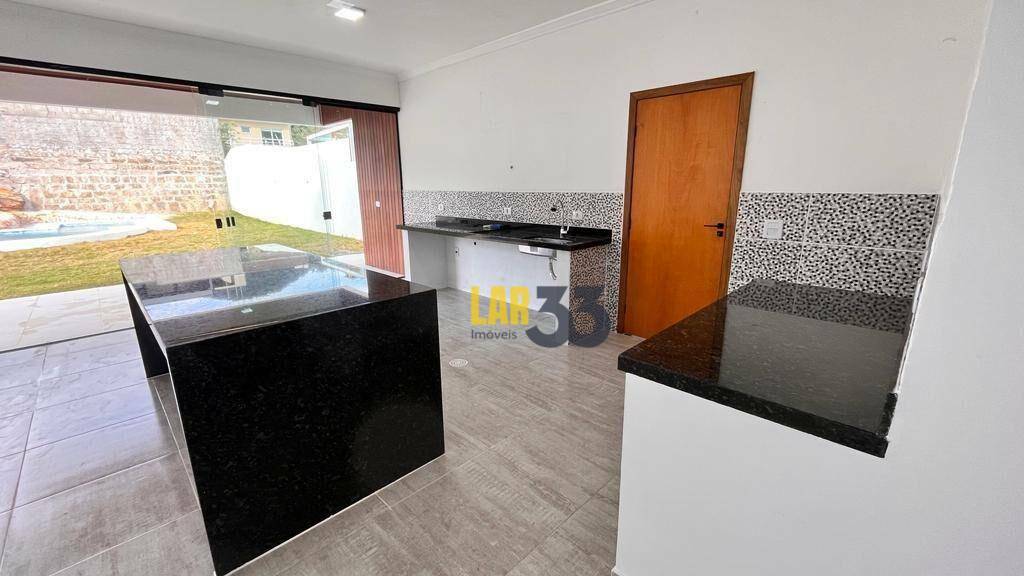 Casa de Condomínio à venda com 4 quartos, 200m² - Foto 5