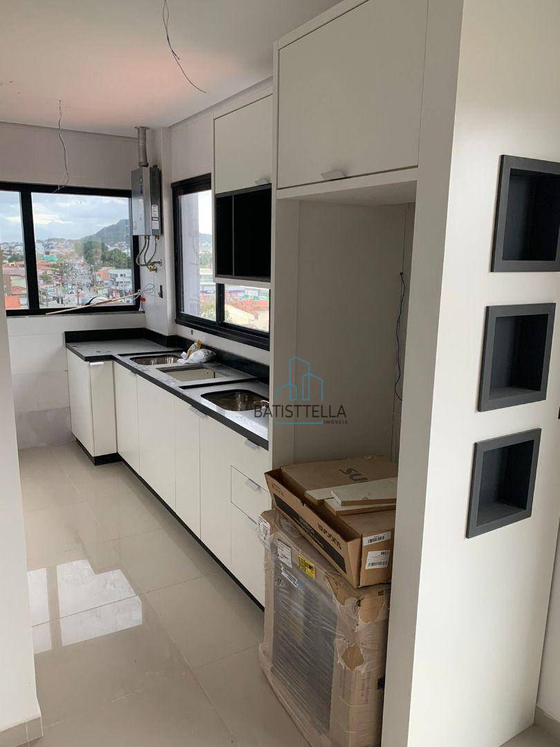 Apartamento à venda com 3 quartos, 73m² - Foto 2