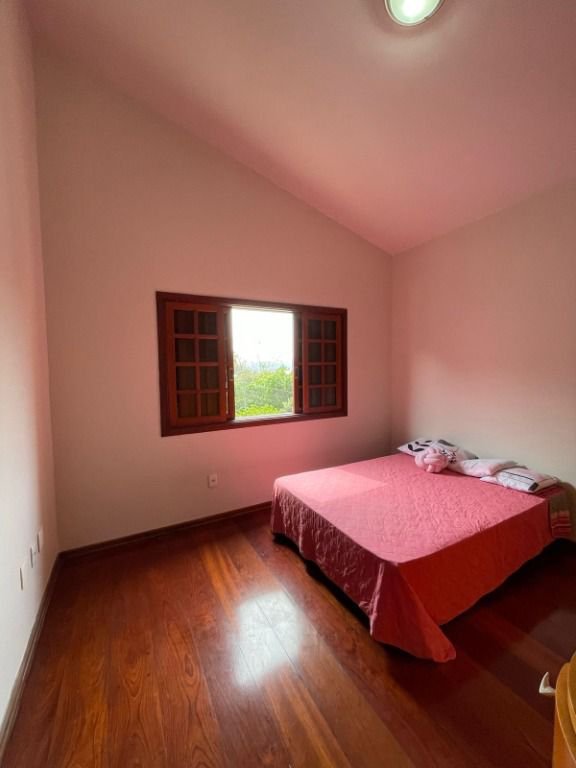 Casa de Condomínio à venda com 4 quartos, 380m² - Foto 8