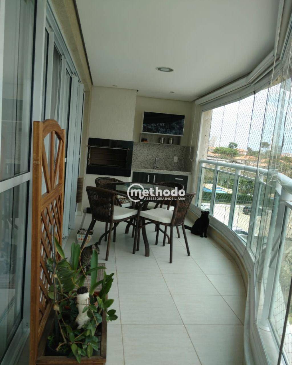 Apartamento à venda com 3 quartos, 134m² - Foto 2