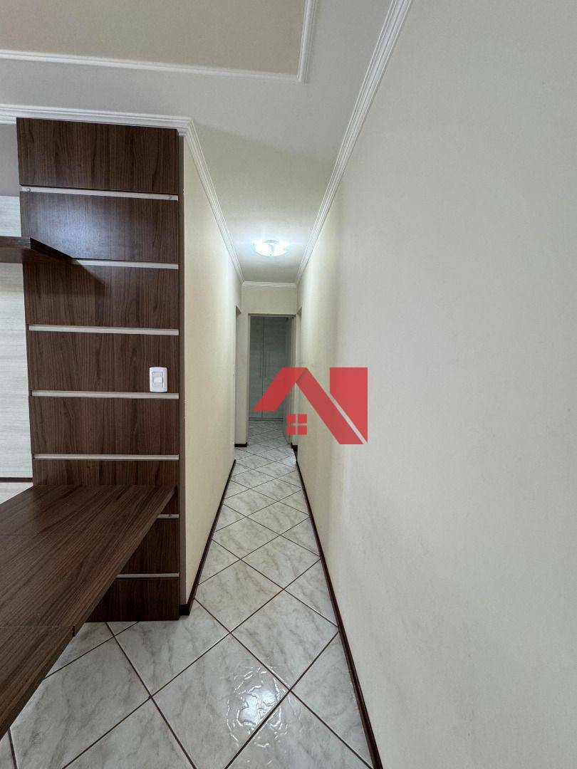 Apartamento para alugar com 2 quartos, 64m² - Foto 3