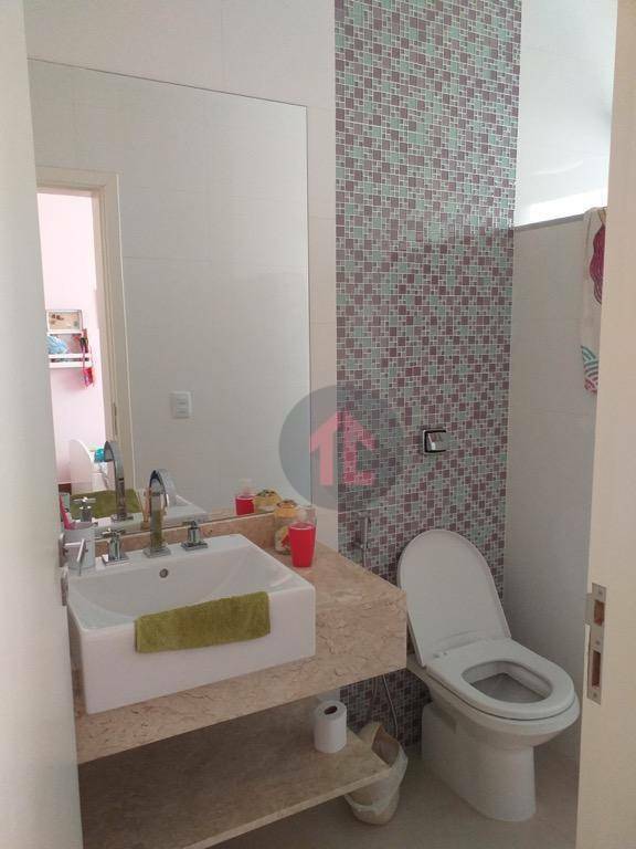 Casa de Condomínio à venda com 3 quartos, 310m² - Foto 22