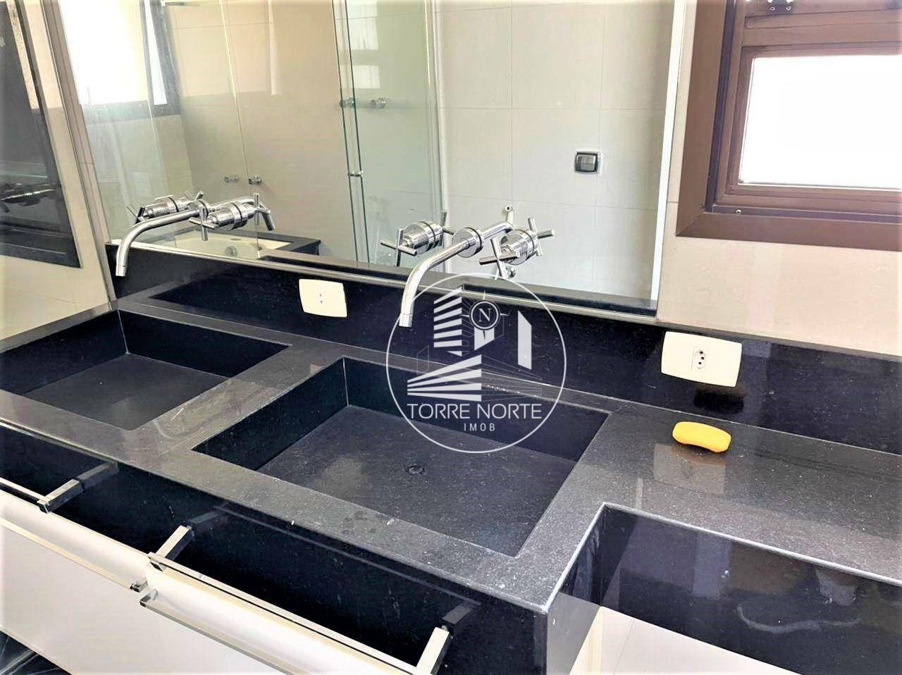 Apartamento à venda com 4 quartos, 227m² - Foto 24