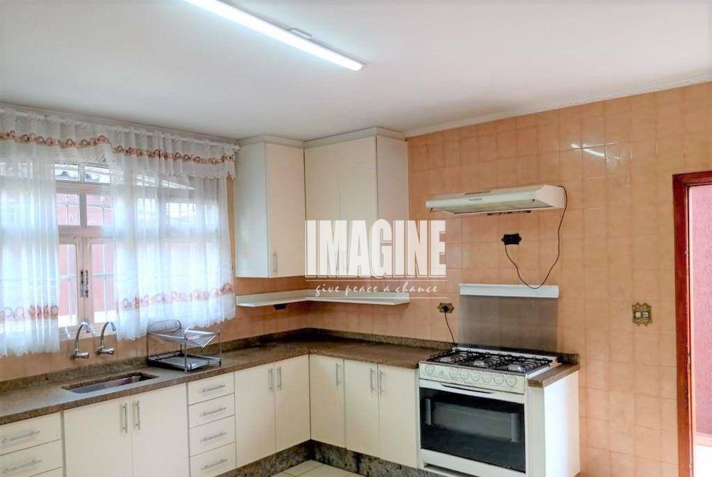 Sobrado à venda com 3 quartos, 300m² - Foto 4