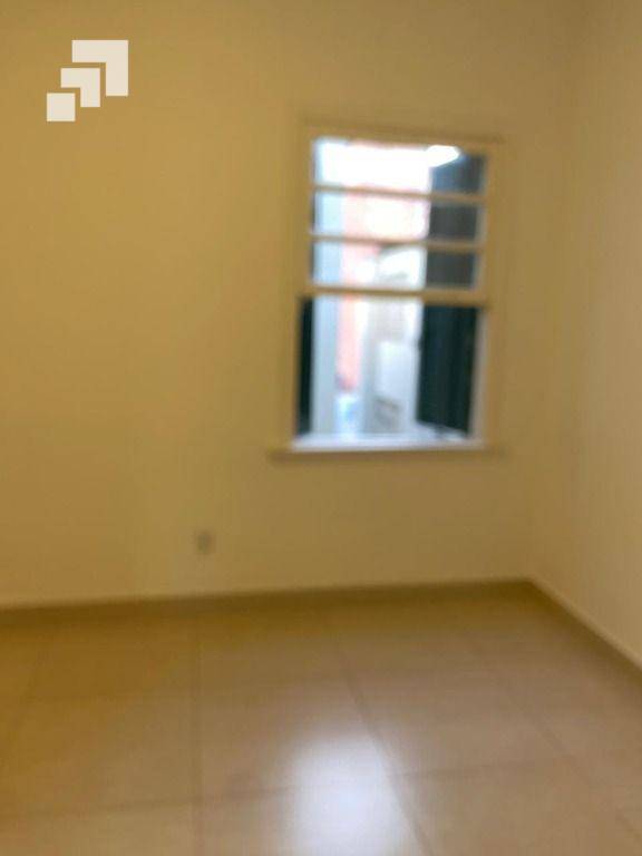 Apartamento para alugar com 3 quartos, 110m² - Foto 15