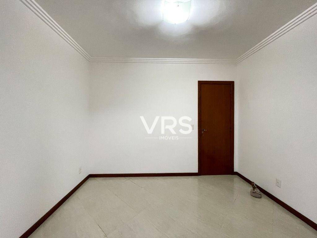 Casa à venda com 4 quartos, 195m² - Foto 26