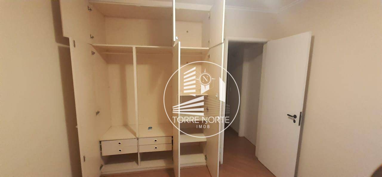 Apartamento à venda com 2 quartos, 75m² - Foto 13