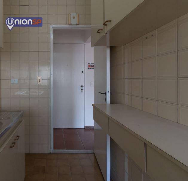 Apartamento à venda com 1 quarto, 45m² - Foto 15