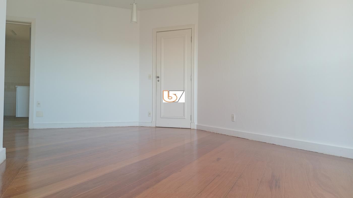 Apartamento para alugar com 3 quartos, 96m² - Foto 6