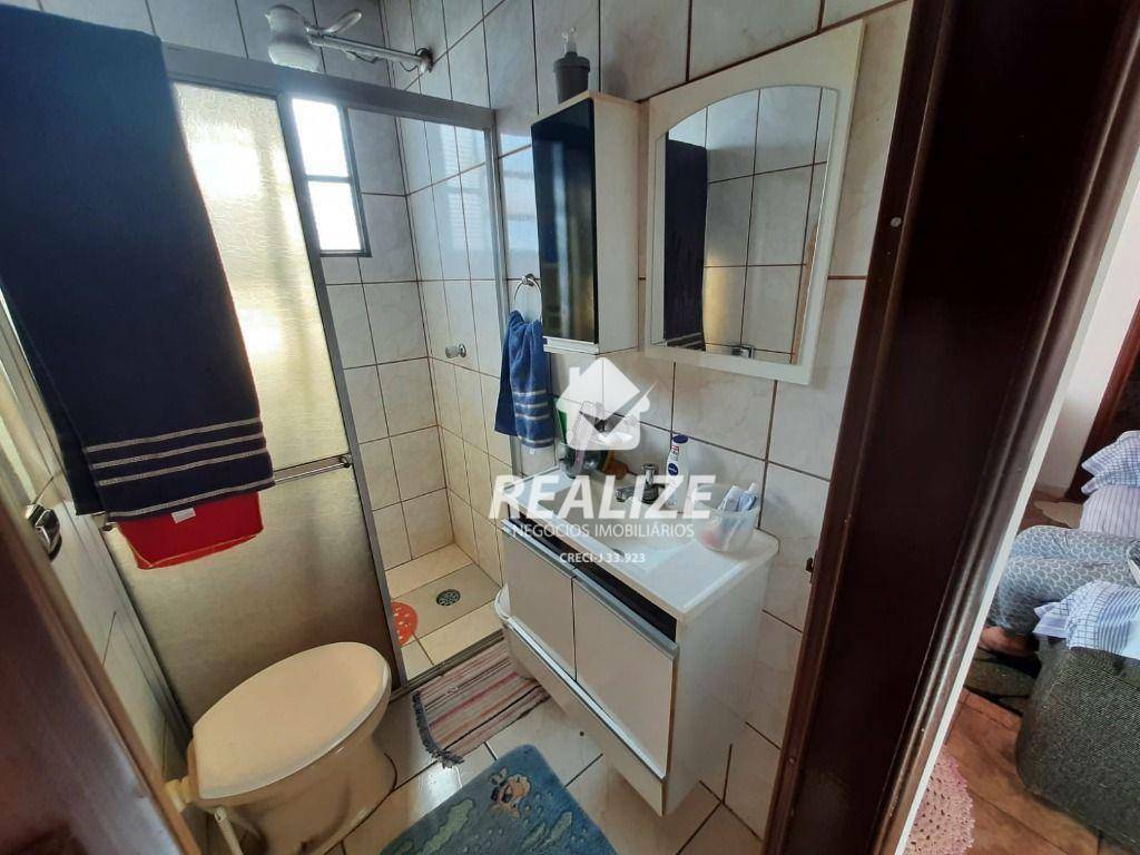 Casa à venda com 2 quartos, 120m² - Foto 4