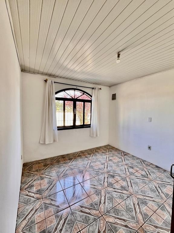 Casa à venda com 2 quartos, 240m² - Foto 7