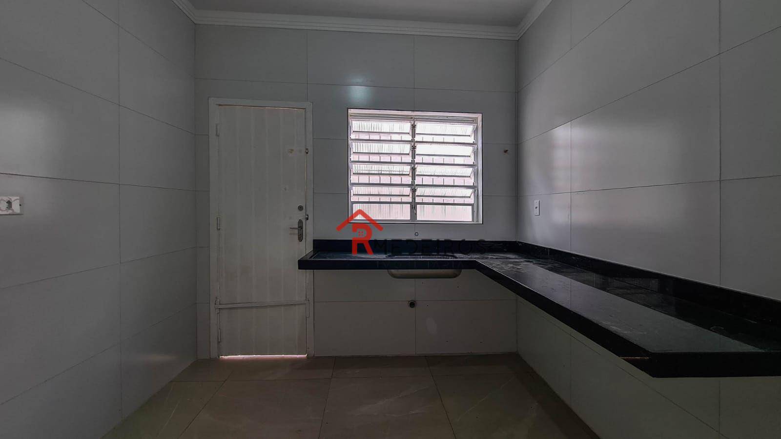 Casa à venda com 3 quartos, 90m² - Foto 6