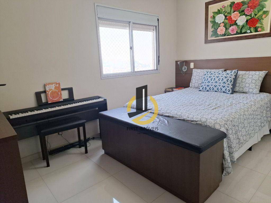 Apartamento à venda com 3 quartos, 94m² - Foto 11