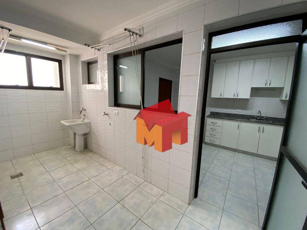 Apartamento à venda com 3 quartos, 160m² - Foto 10