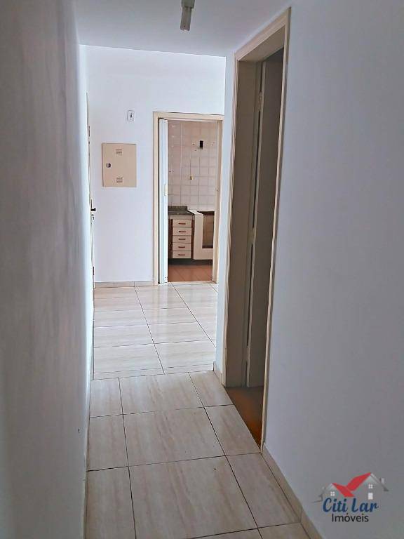 Apartamento para alugar com 2 quartos, 55m² - Foto 19